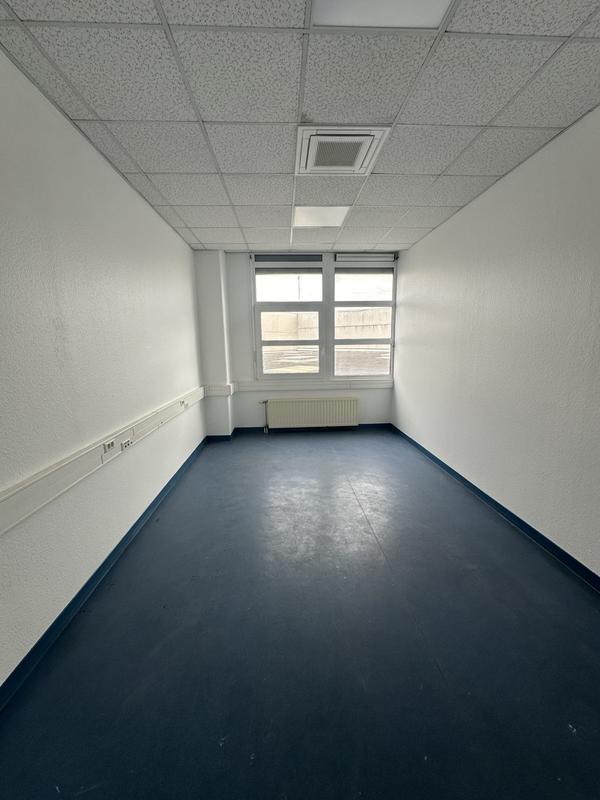 Bureau - 459 m² - 10 pièces