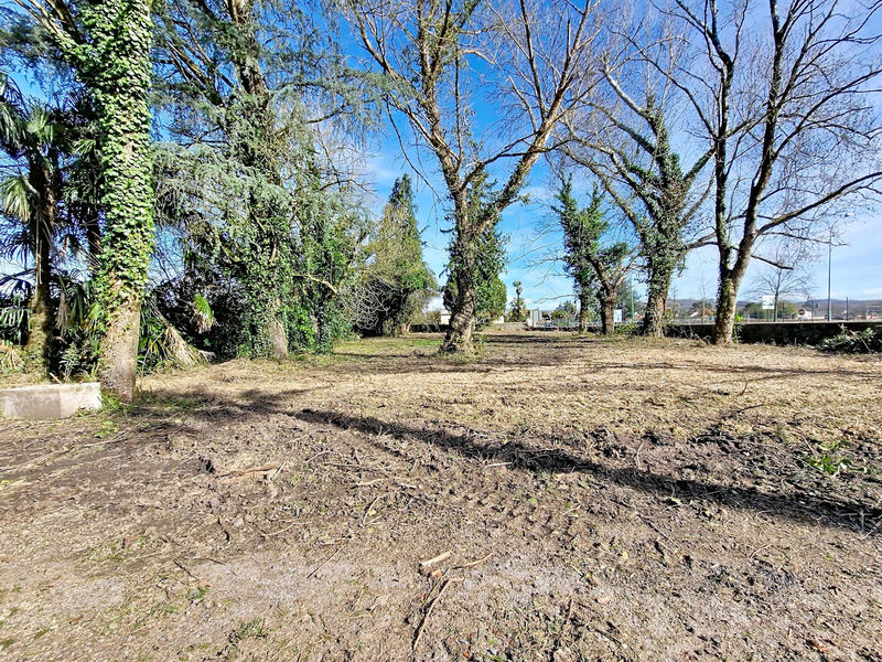 Maison - 550 m² - 14 pièces