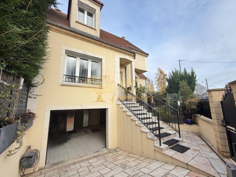 Pavillon - 115 m² - 4 pièces