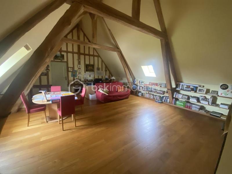 Propriété - 324 m² - 11 pièces