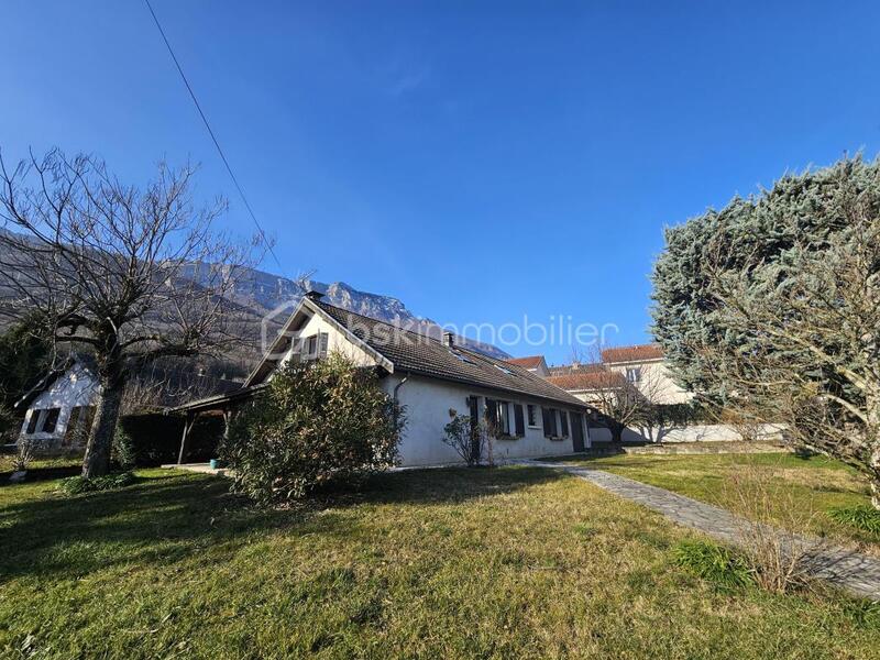 Maison - 150 m² - 8 pièces