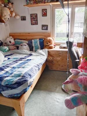 Maison traditionnelle - 87 m² - 4 pièces