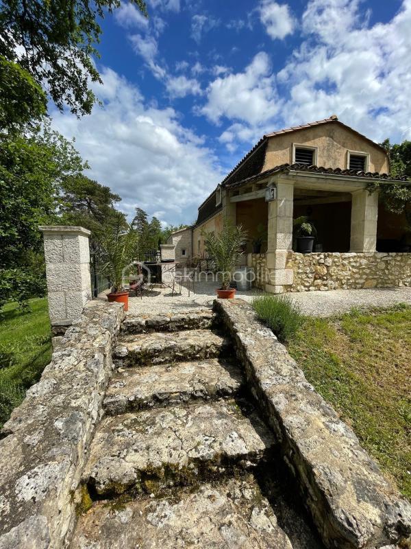 Propriété - 105 m² - 4 pièces