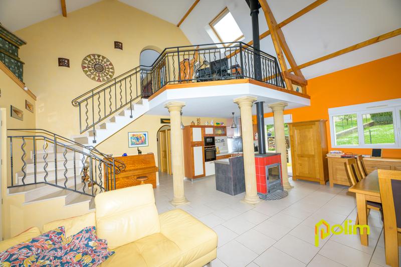 Maison - 186 m² - 6 pièces