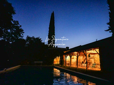 Propriété - 297 m² - 10 pièces