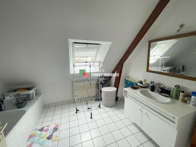 Maison - 121 m² - 6 pièces