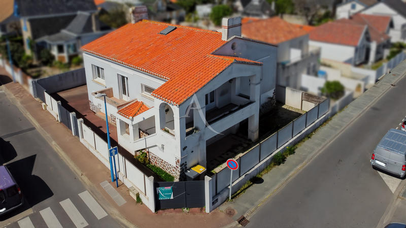 Maison - 188 m² - 7 pièces