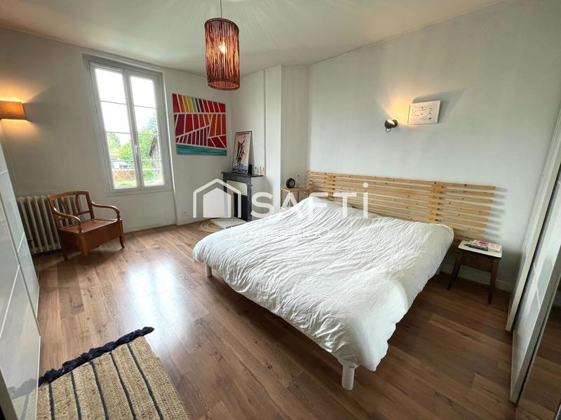 Maison de ville - 212 m² - 9 pièces