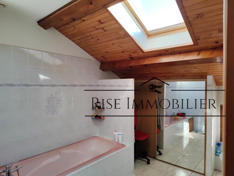 Maison - 135 m² - 5 pièces