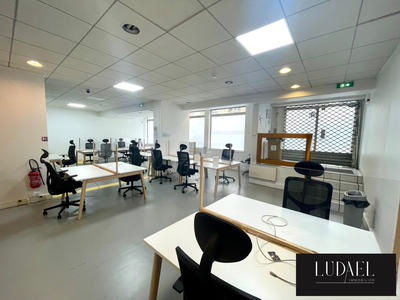 Bureau - 110 m² - 3 pièces