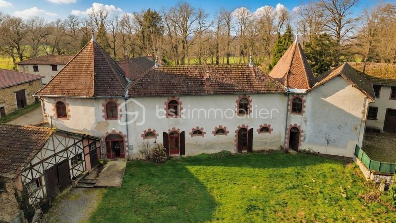 Demeure - 237 m² - 8 pièces