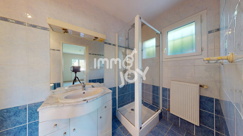 Maison - 136 m² - 5 pièces