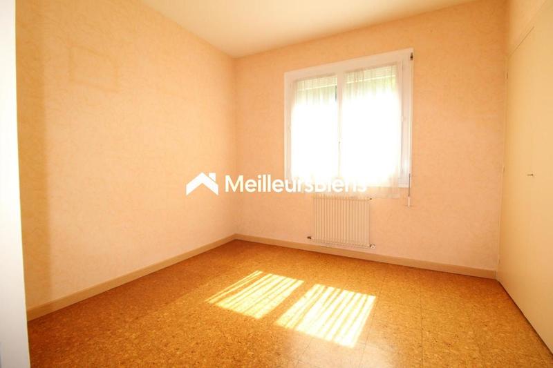 Maison - 92 m² - 5 pièces