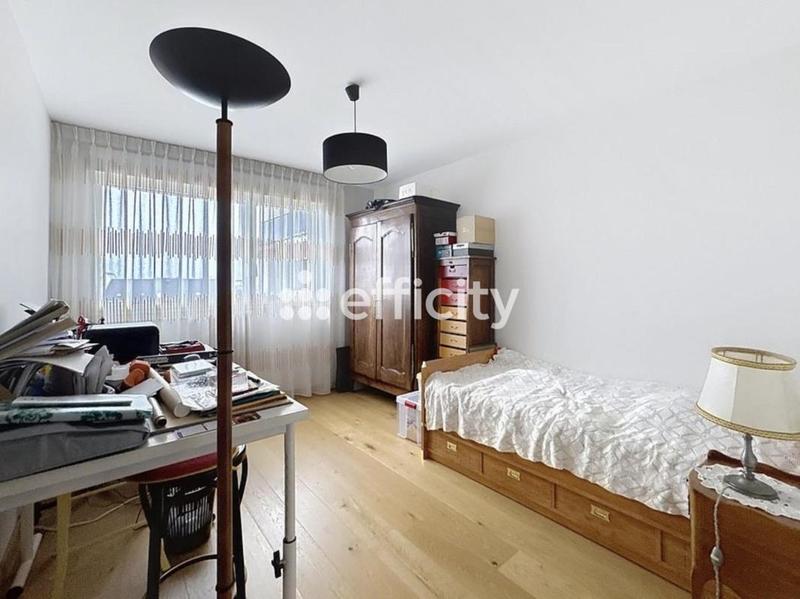 Appartement - 122 m² - 5 pièces