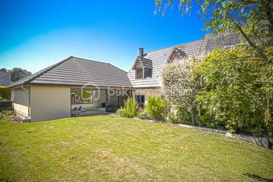 Pavillon - 200 m² - 5 pièces