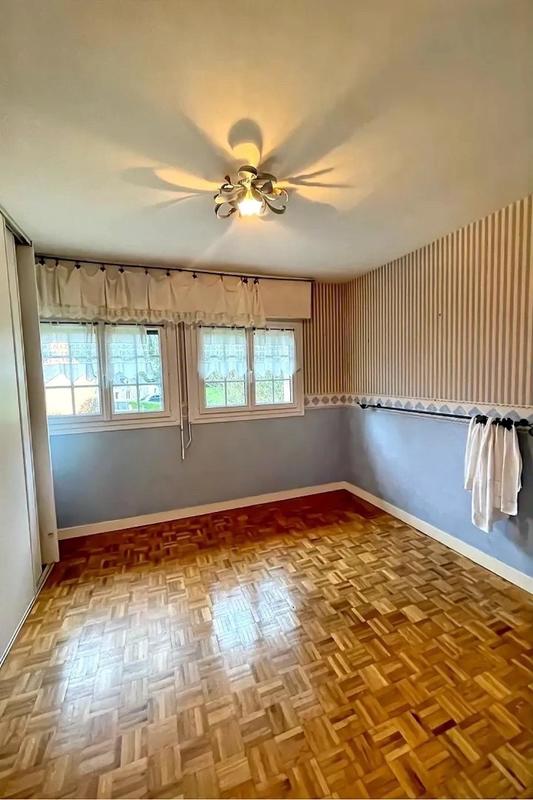 Maison - 160 m² - 5 pièces