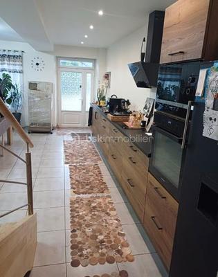 Maison - 110 m² - 4 pièces