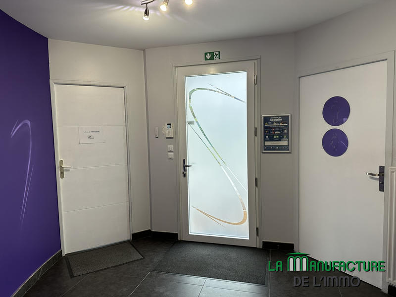 Bureau - 163 m² - 8 pièces