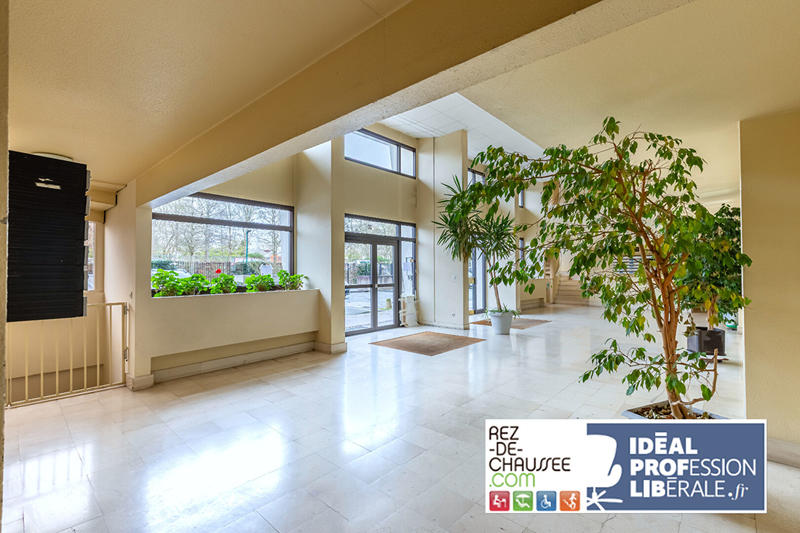 Local commercial - 68 m² - 3 pièces