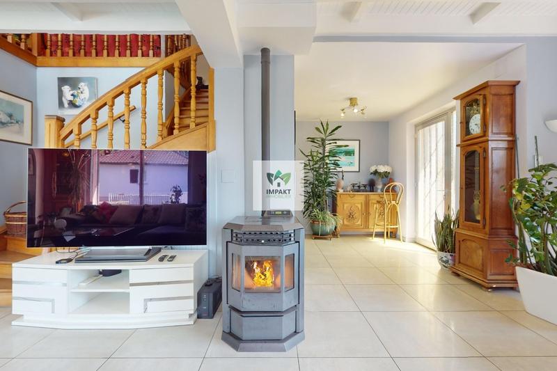 Villa - 231 m² - 8 pièces