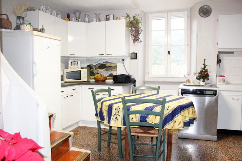 Maison - 180 m² - 9 pièces