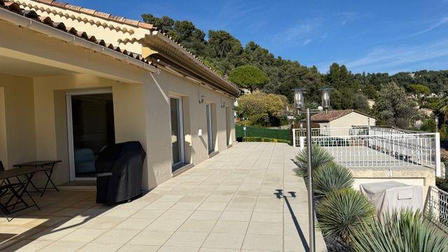 Maison - 188 m² - 2 pièces