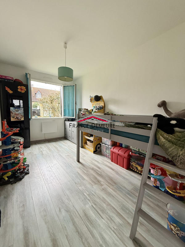 Maison - 75 m² - 5 pièces