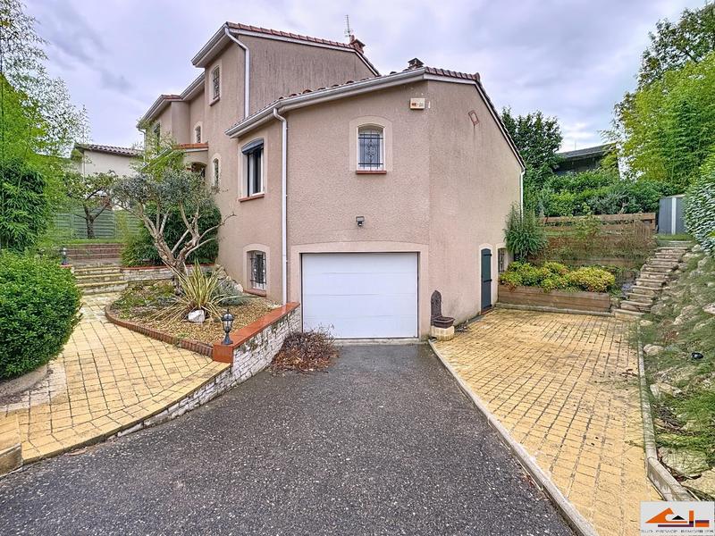 Maison - 184 m² - 7 pièces