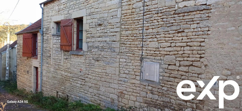 Maison traditionnelle - 82 m² - 4 pièces