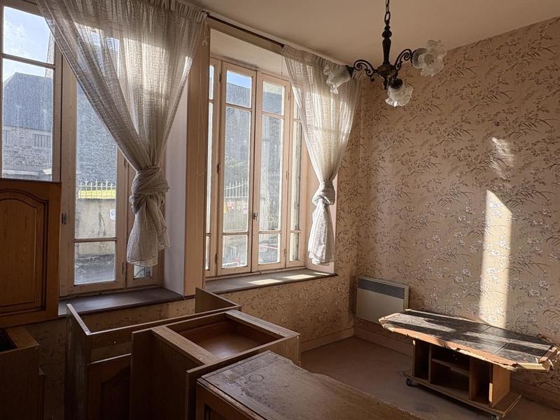 Maison - 80 m² - 5 pièces