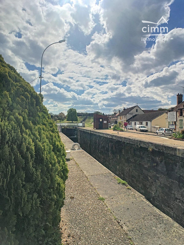 Immeuble - 1 166 m²