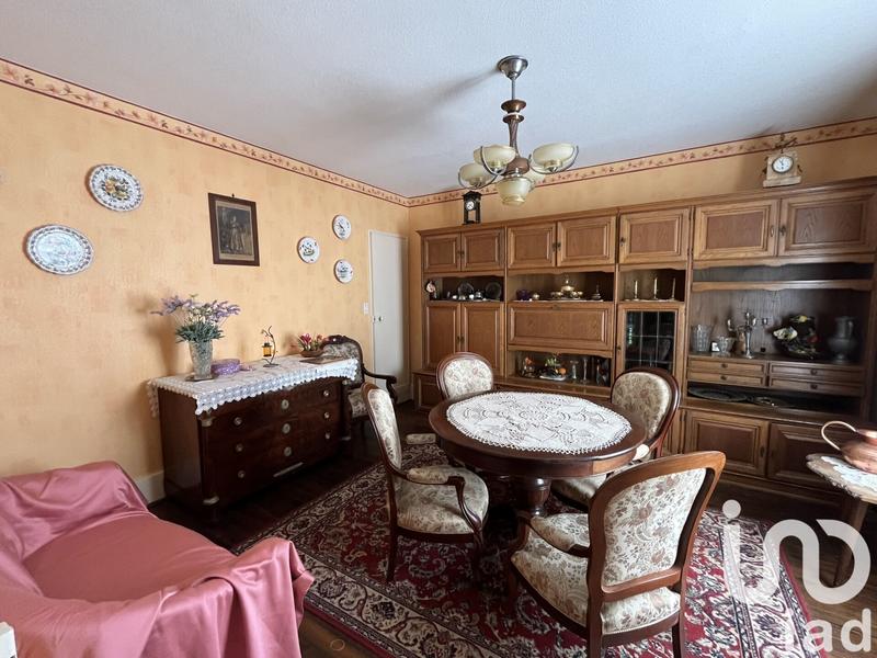 Maison - 171 m² - 8 pièces