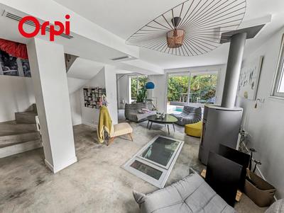 Villa - 169 m² - 7 pièces