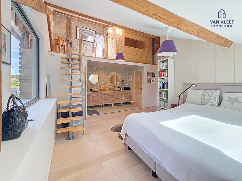 Maison - 187 m² - 5 pièces