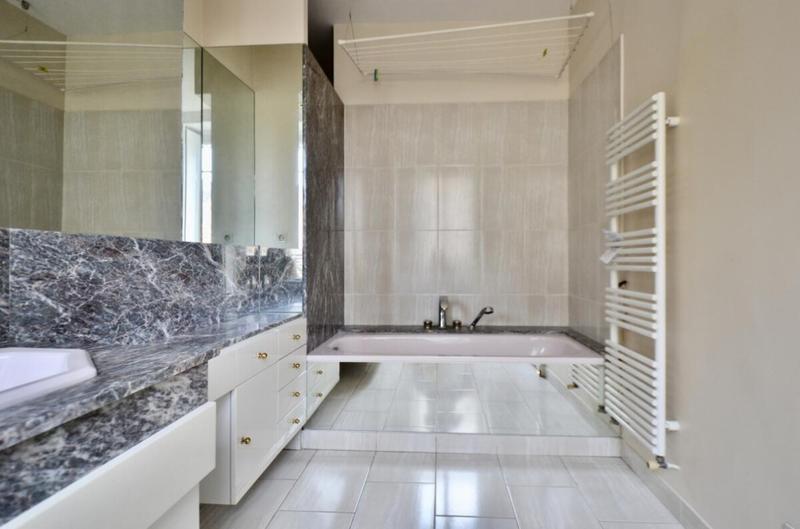 Appartement - 120 m² - 5 pièces