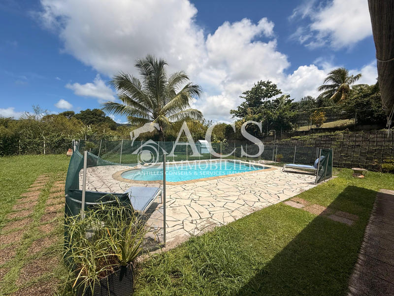 Maison - 127 m² - 6 pièces