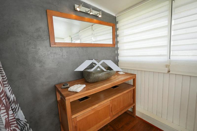 Villa - 196 m² - 8 pièces