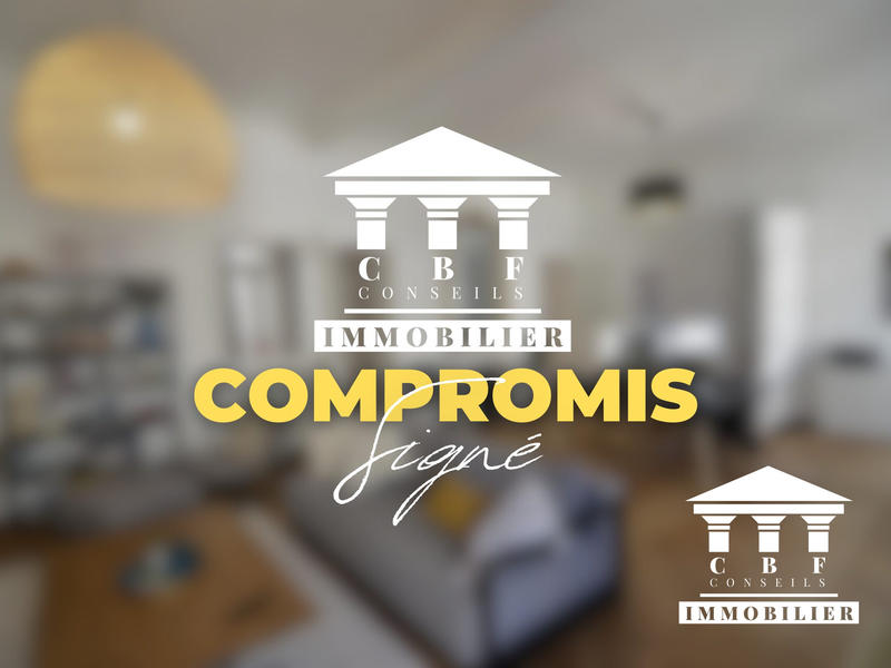 Maison - 220 m² - 10 pièces