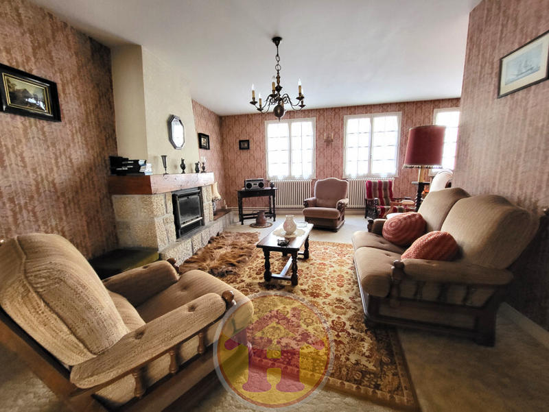 Maison - 145 m² - 8 pièces