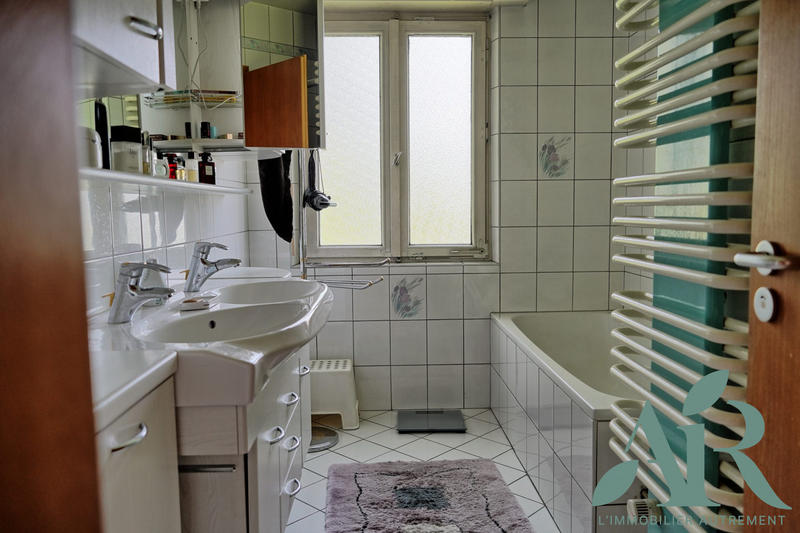 Maison - 170 m² - 6 pièces