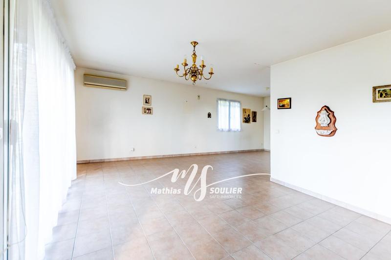 Maison - 258 m² - 8 pièces