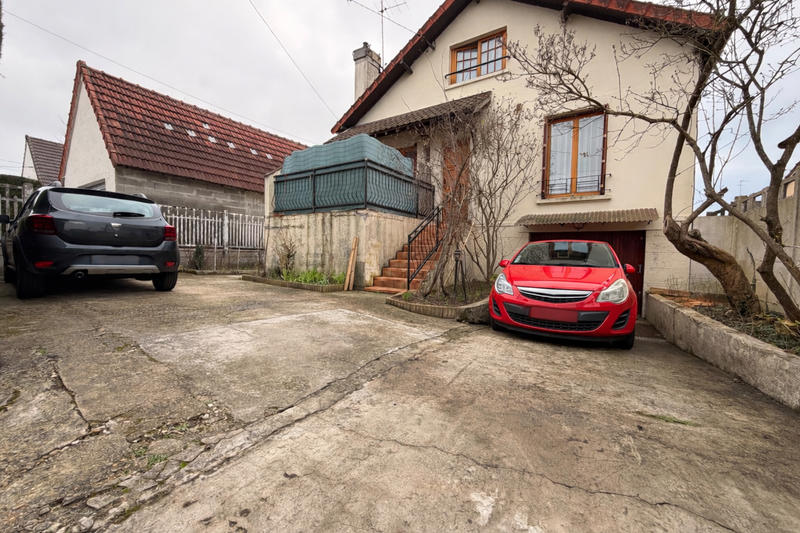 Maison - 80 m² - 5 pièces