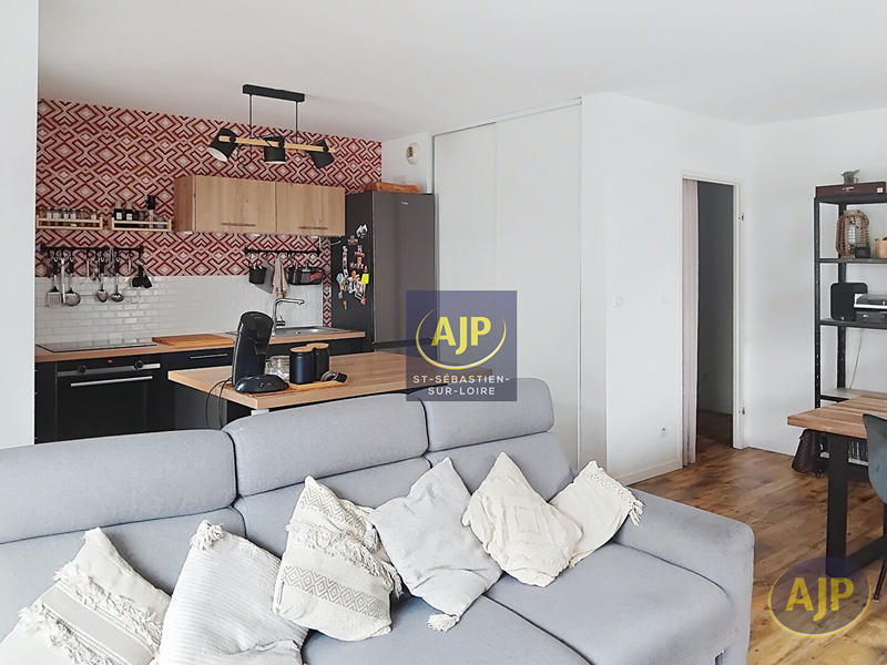 Appartement - 65 m² - 3 pièces