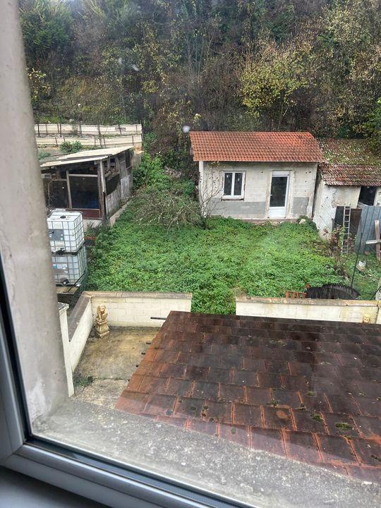 Maison - 600 m² - 5 pièces