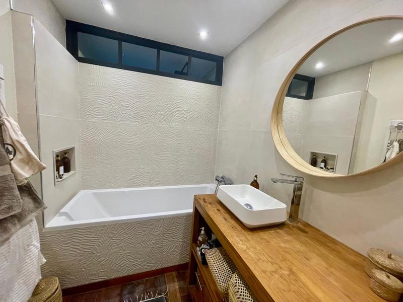 Maison - 181 m² - 6 pièces