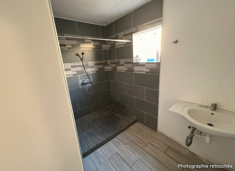 Maison - 97 m² - 9 pièces