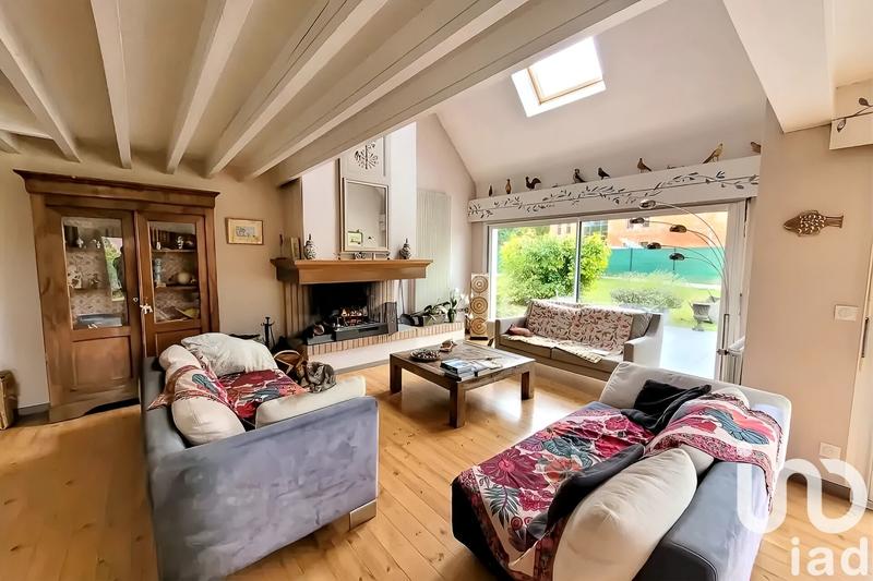 Maison - 300 m² - 8 pièces