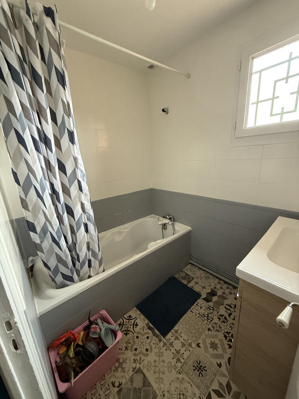 Maison - 211 m² - 10 pièces