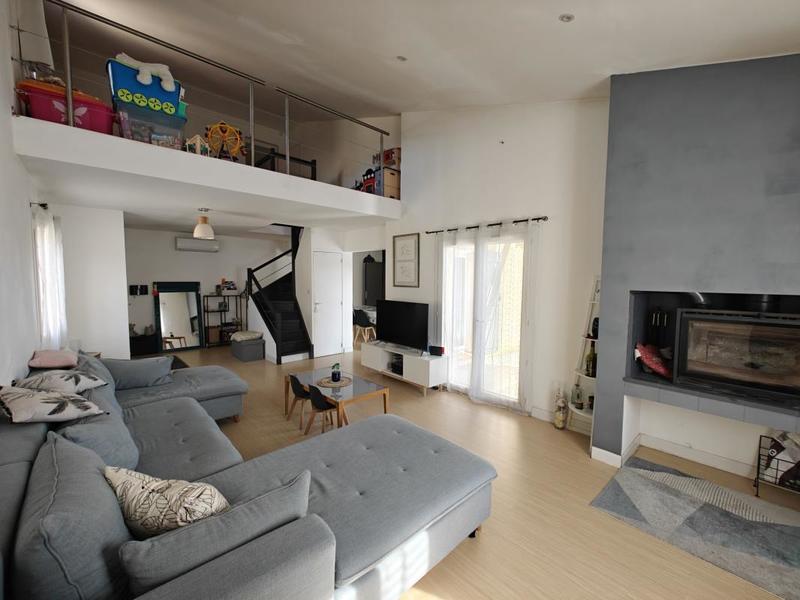 Villa - 146 m² - 6 pièces