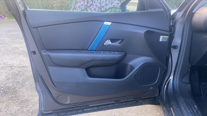 Citroën E-C4 50 kWh 136 Shine Pack - Automatique Toit ouvrant